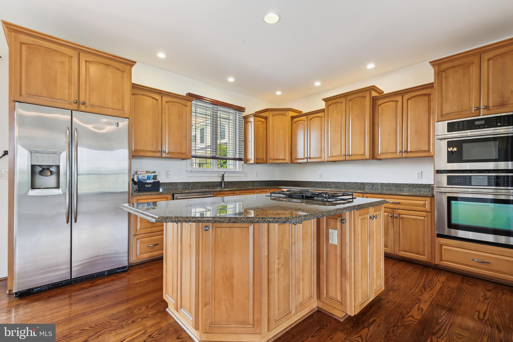 KENT ISLAND - Residential