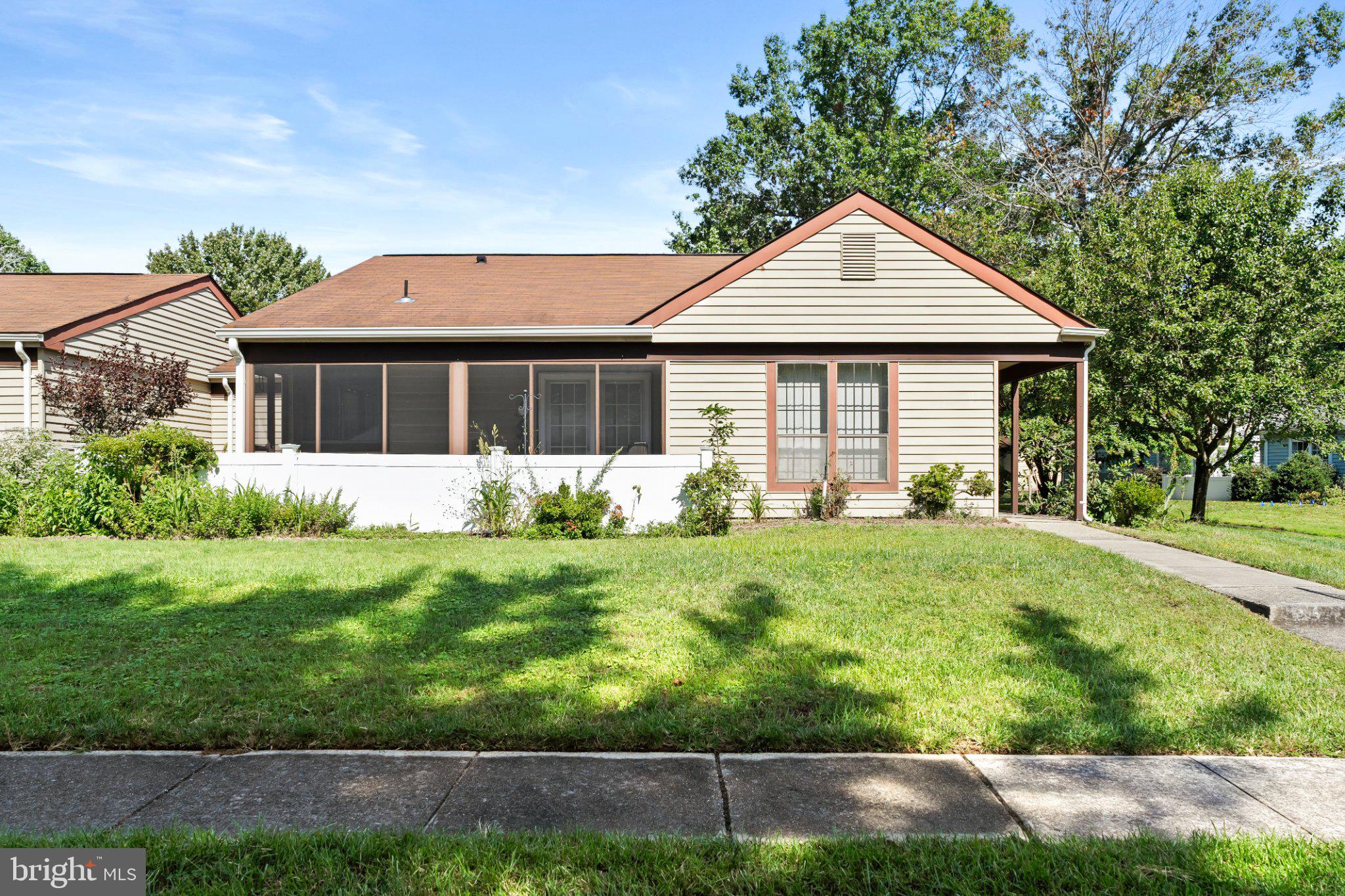 668 FARRINGTON COURT C