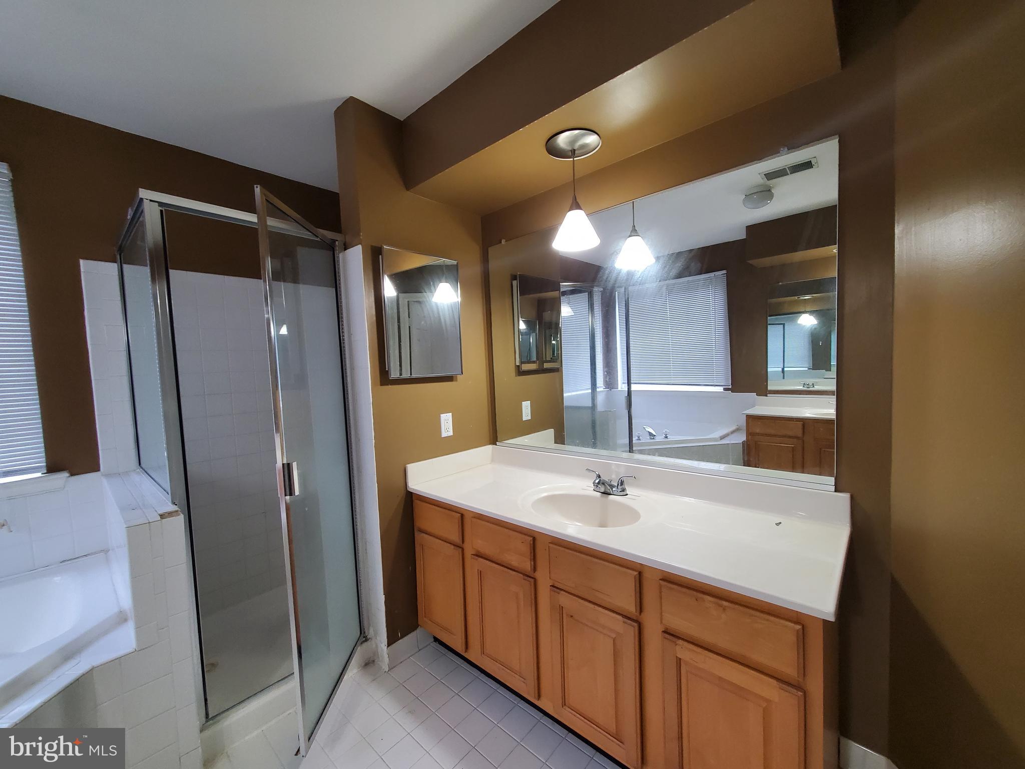 STREAMVIEW SUB - Residential