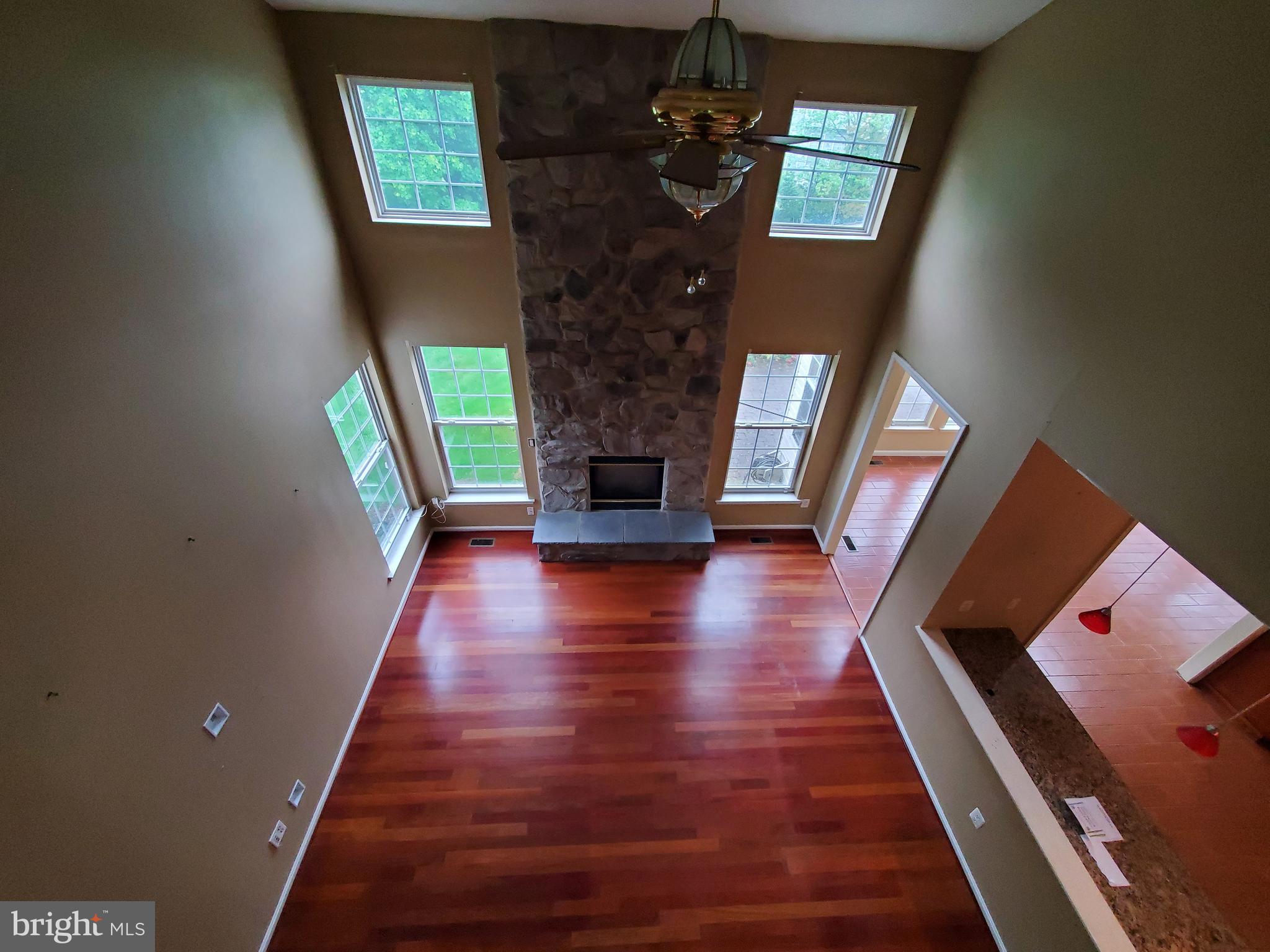 STREAMVIEW SUB - Residential