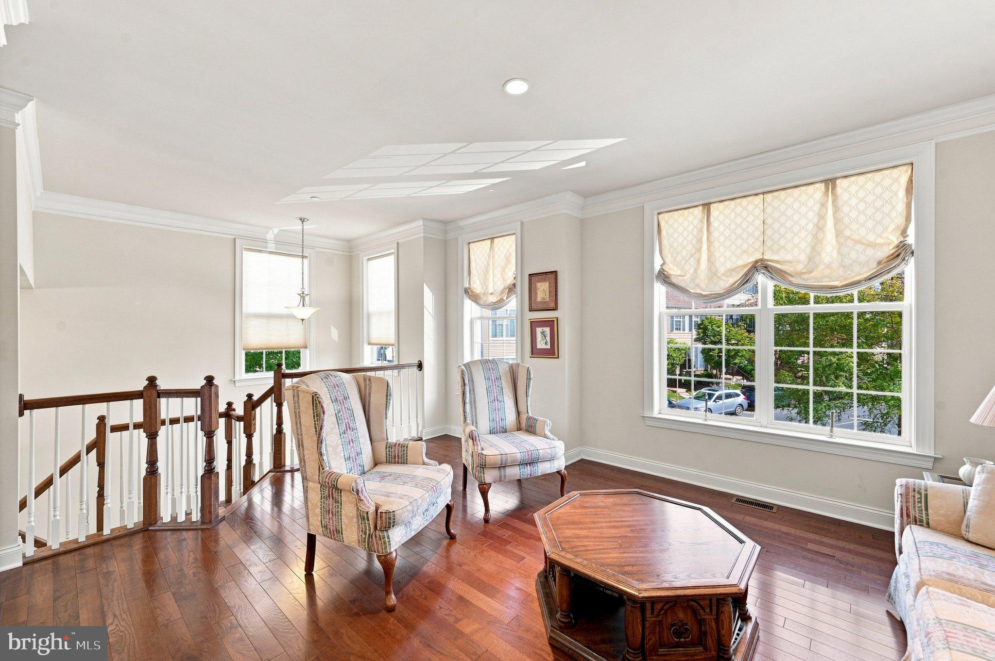 121 CORVUS CIRCLE