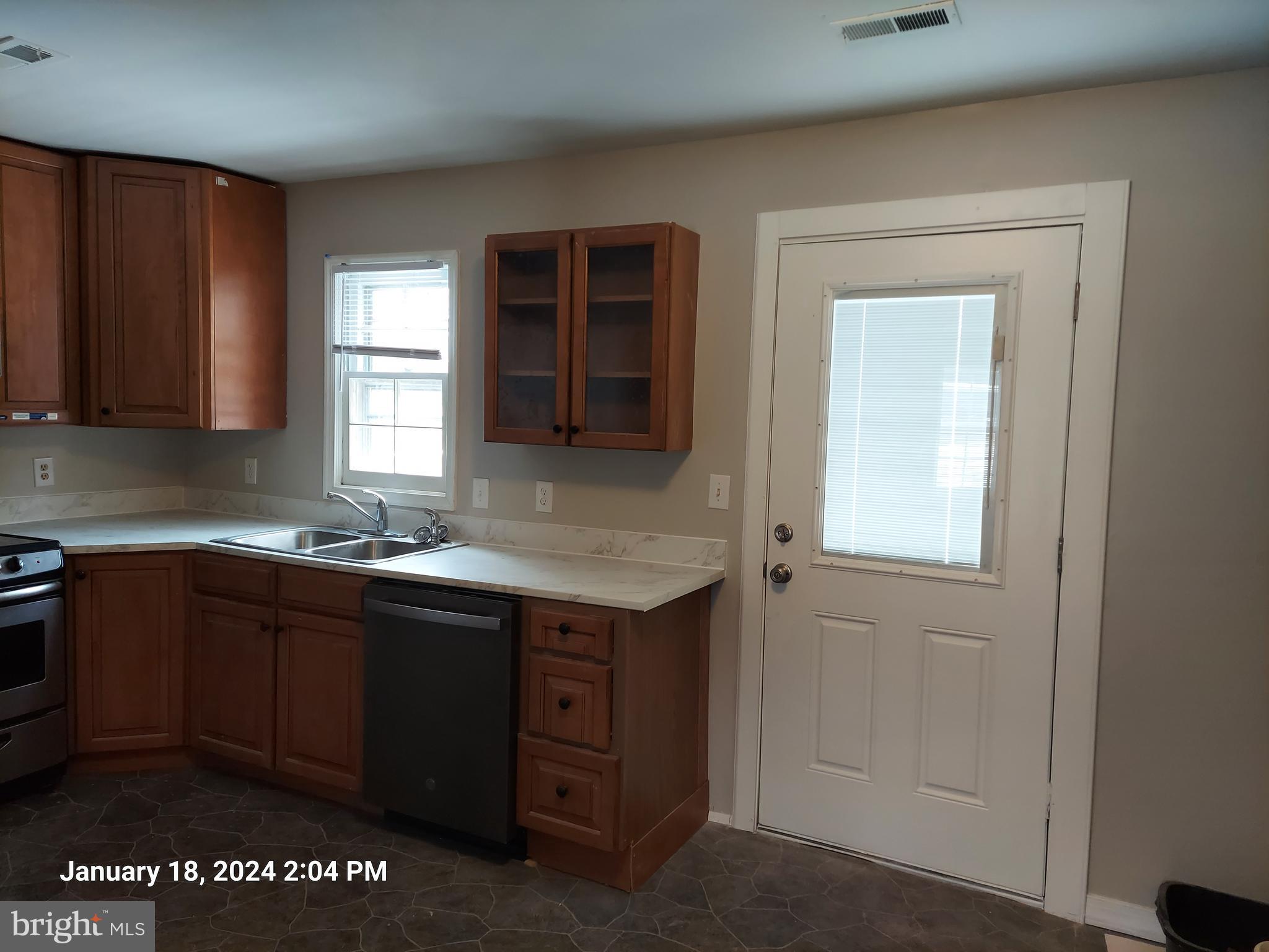 BATTLEFIELD GREEN - Residential Lease