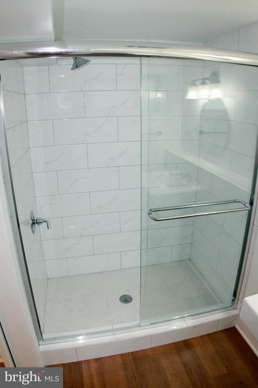 KENSINGTON - Residential