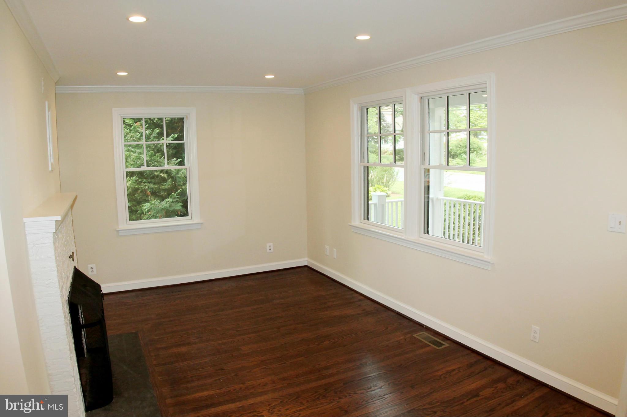 KENSINGTON - Residential