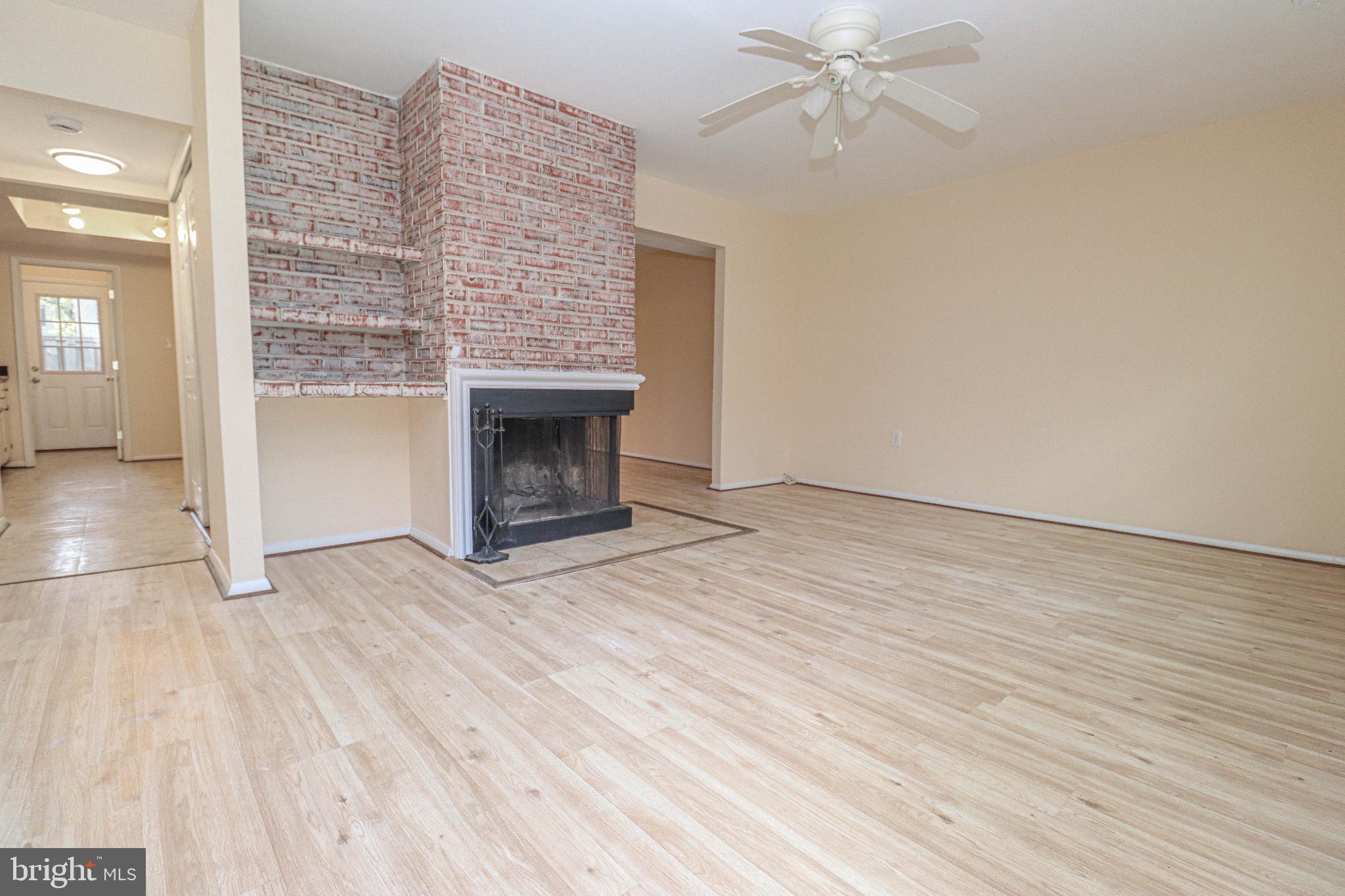 1709 GRANITE COURT