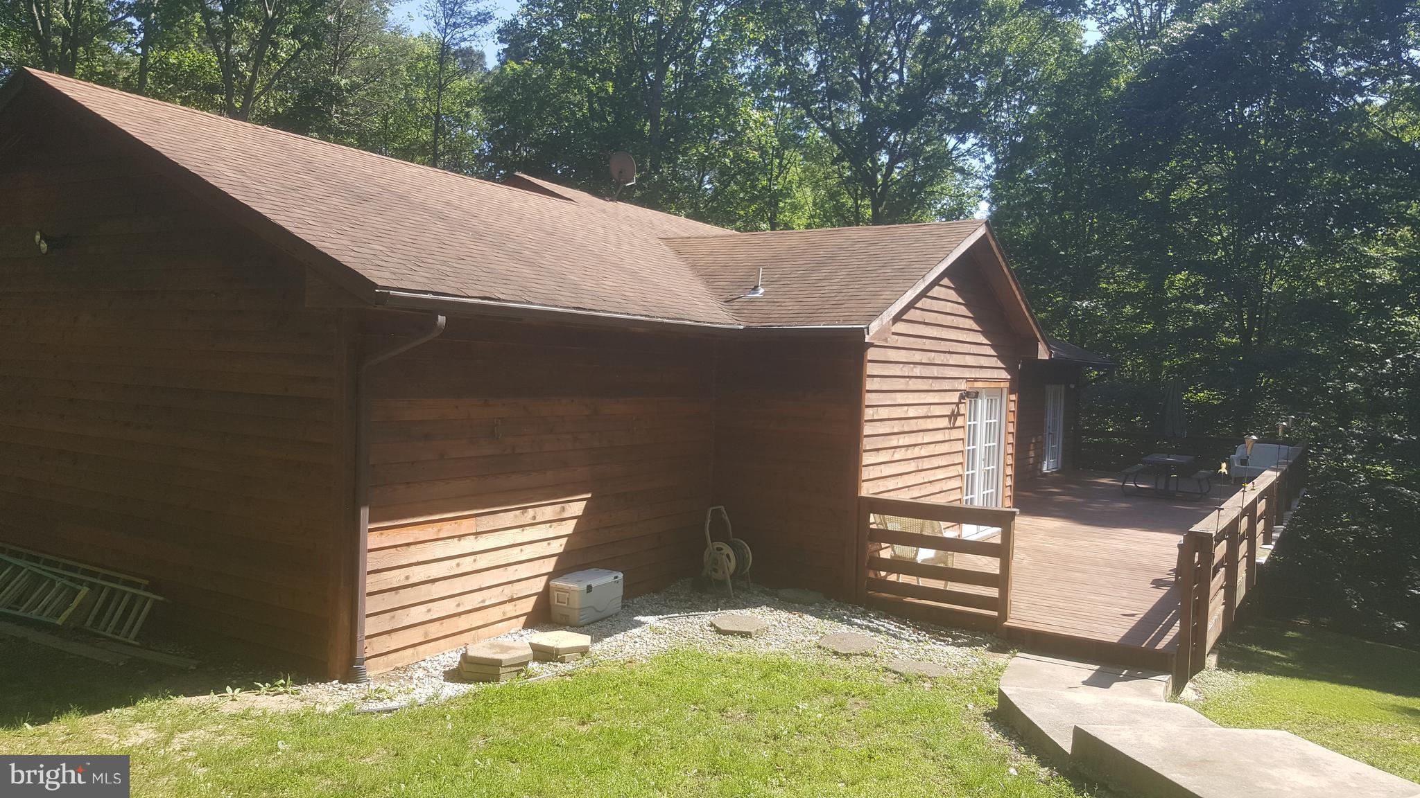 GOLDEN BEACH - Residential