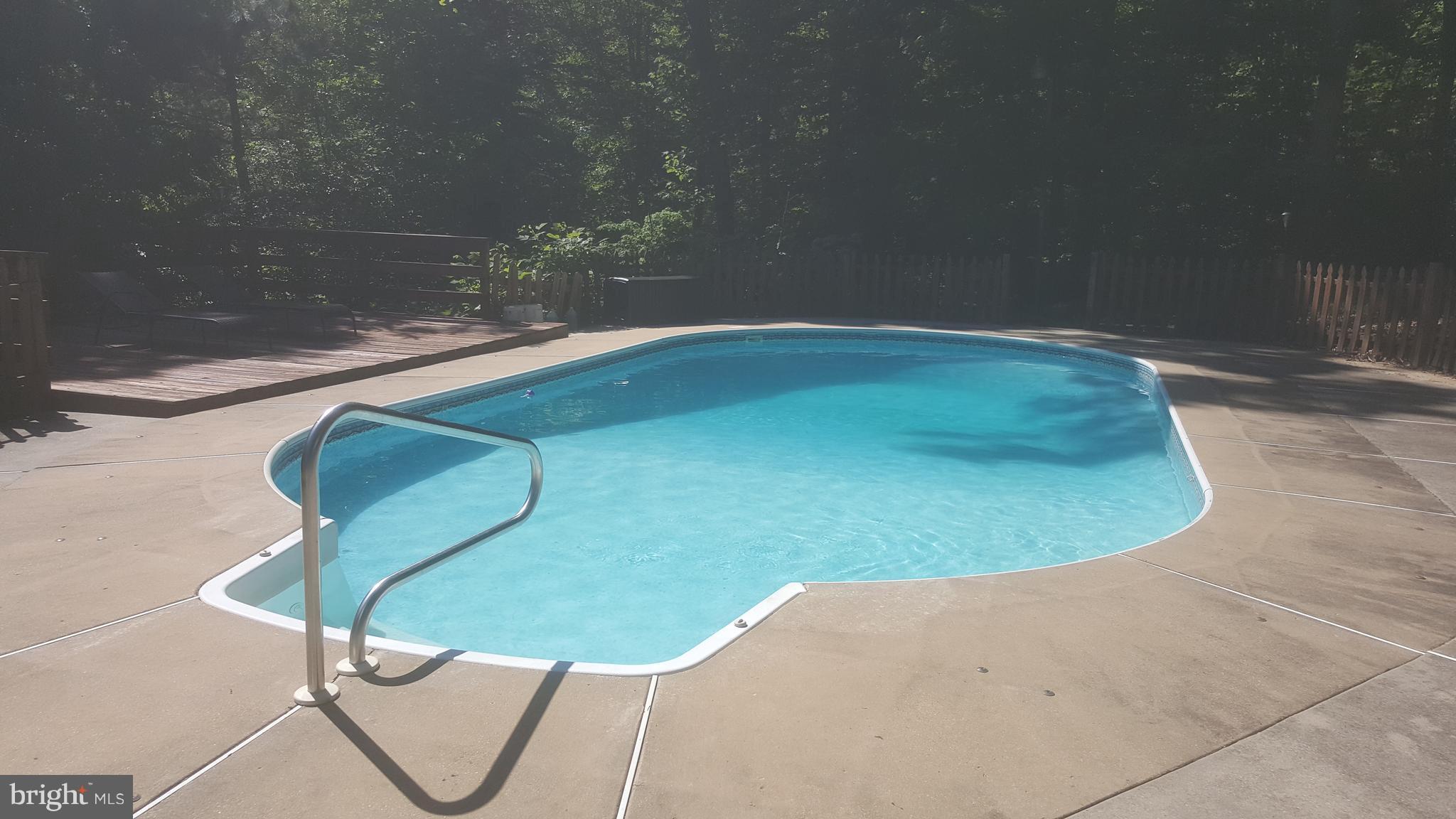 GOLDEN BEACH - Residential