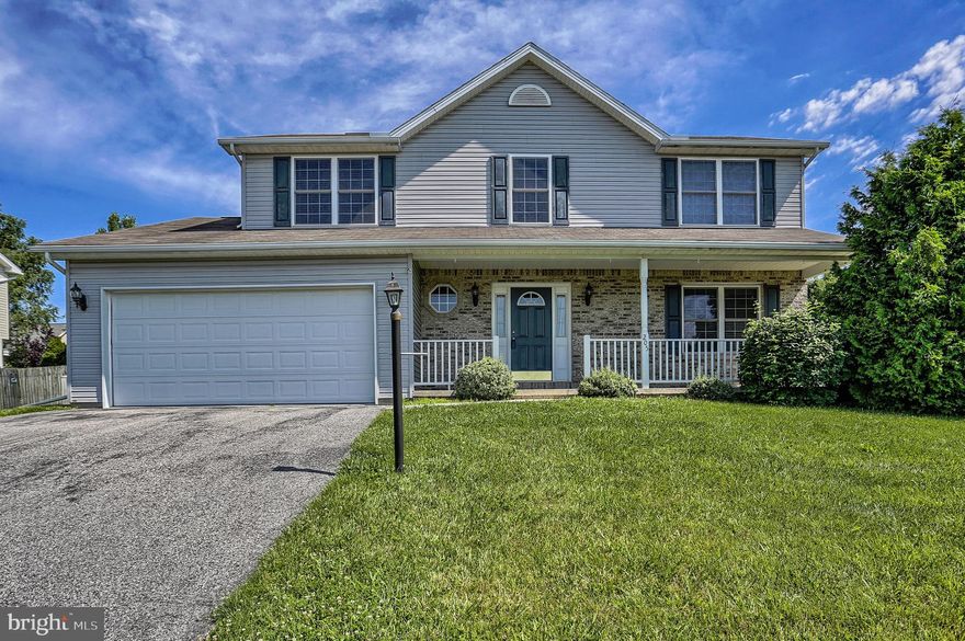 You will want to see this move in ready very well maintained 4 bedroom 2.5  bath home in North Ridge.  Lovely home with gas heat, central air, 2 car garage, fenced yard.   Eat in kitchen opens to a spacious family room and gas fireplace.  This is a lovely established neighborhood in the Carlisle school district with easy access to all major roads, shopping and the UASAWC facility.