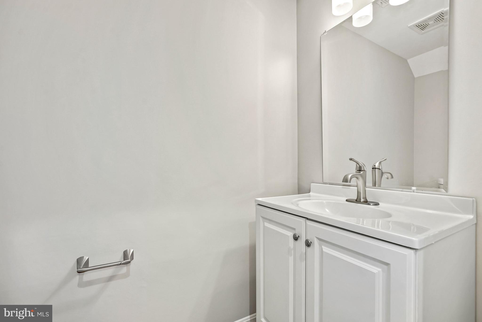 RIDGELEIGH - Residential Lease