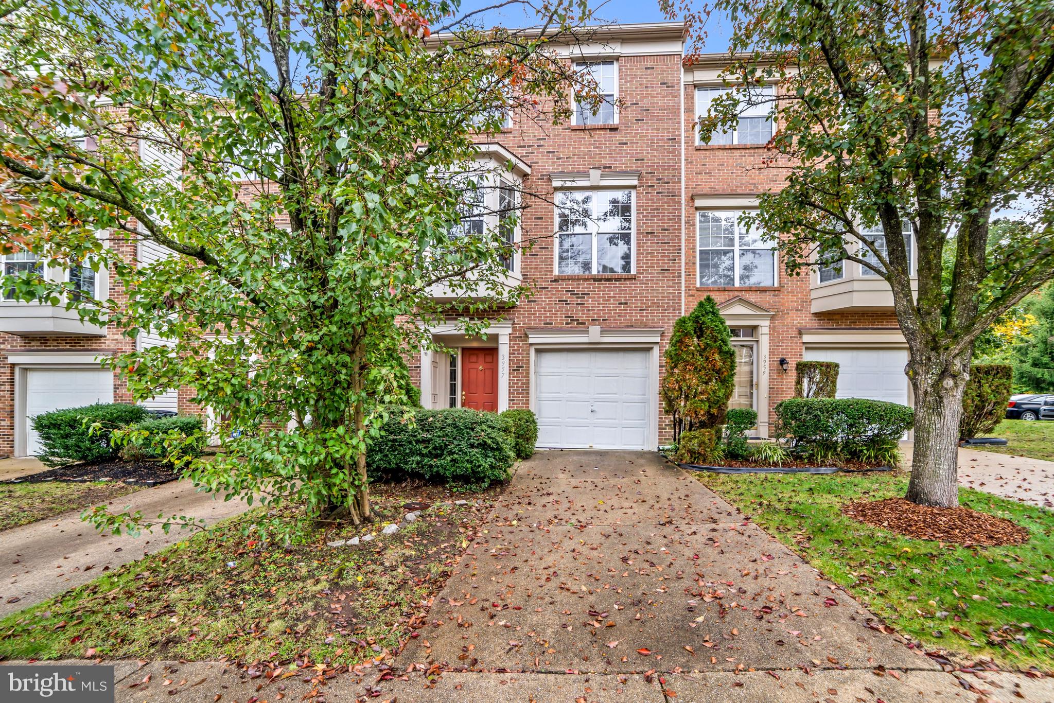 RIDGELEIGH - Residential Lease