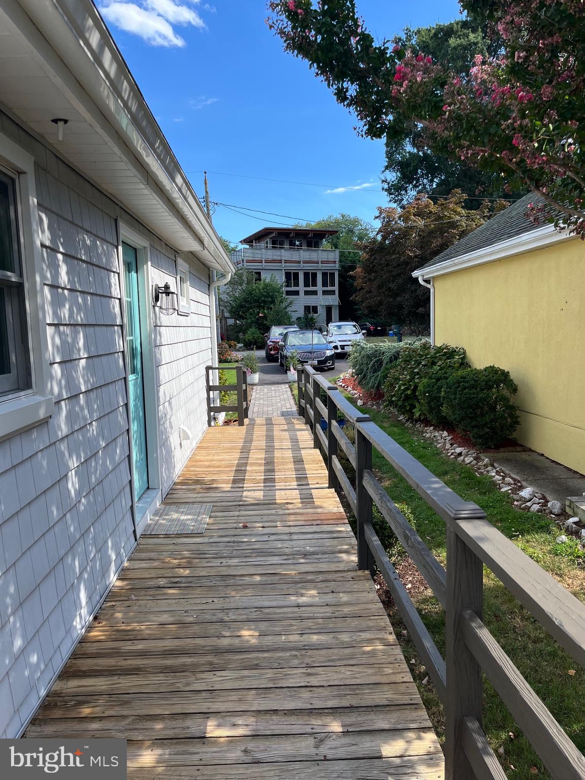 CLOVERLEA - Residential