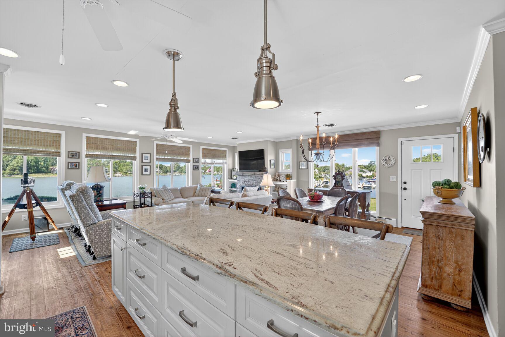 CLOVERLEA - Residential