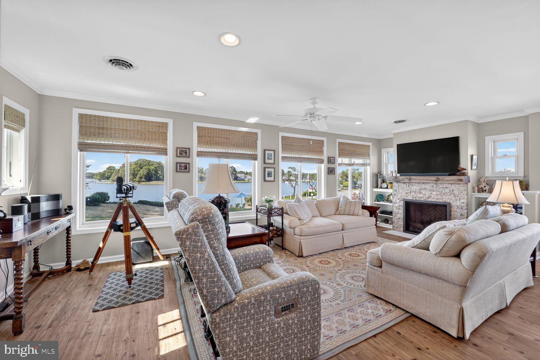 CLOVERLEA - Residential