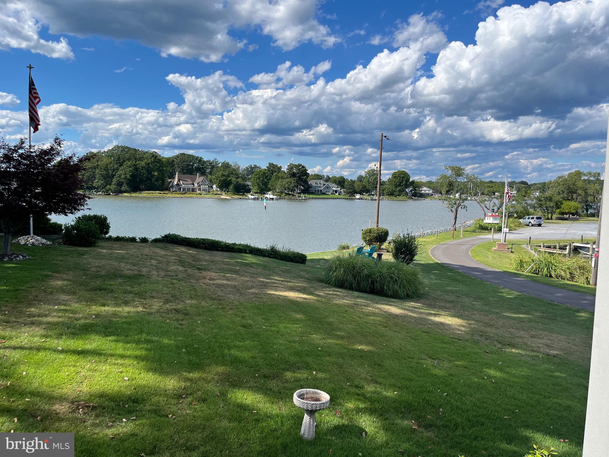 CLOVERLEA - Residential