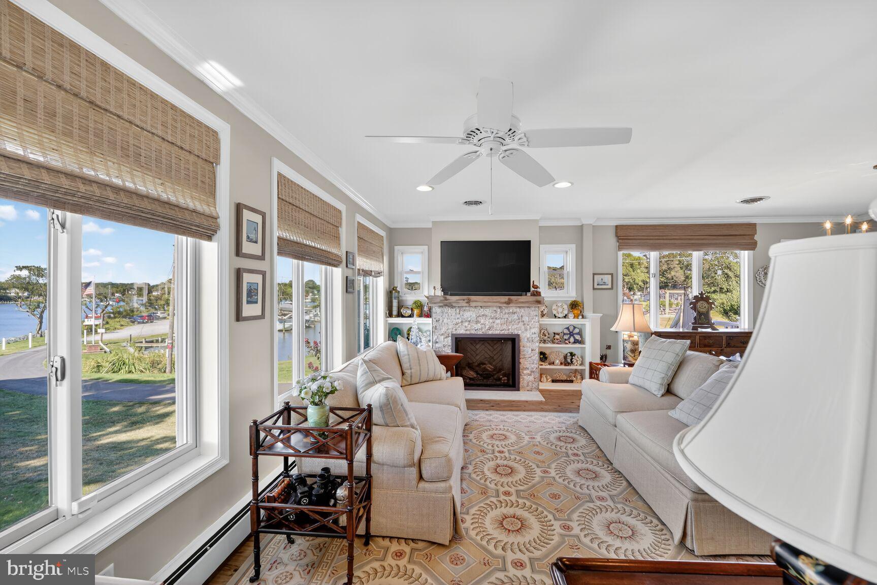 CLOVERLEA - Residential