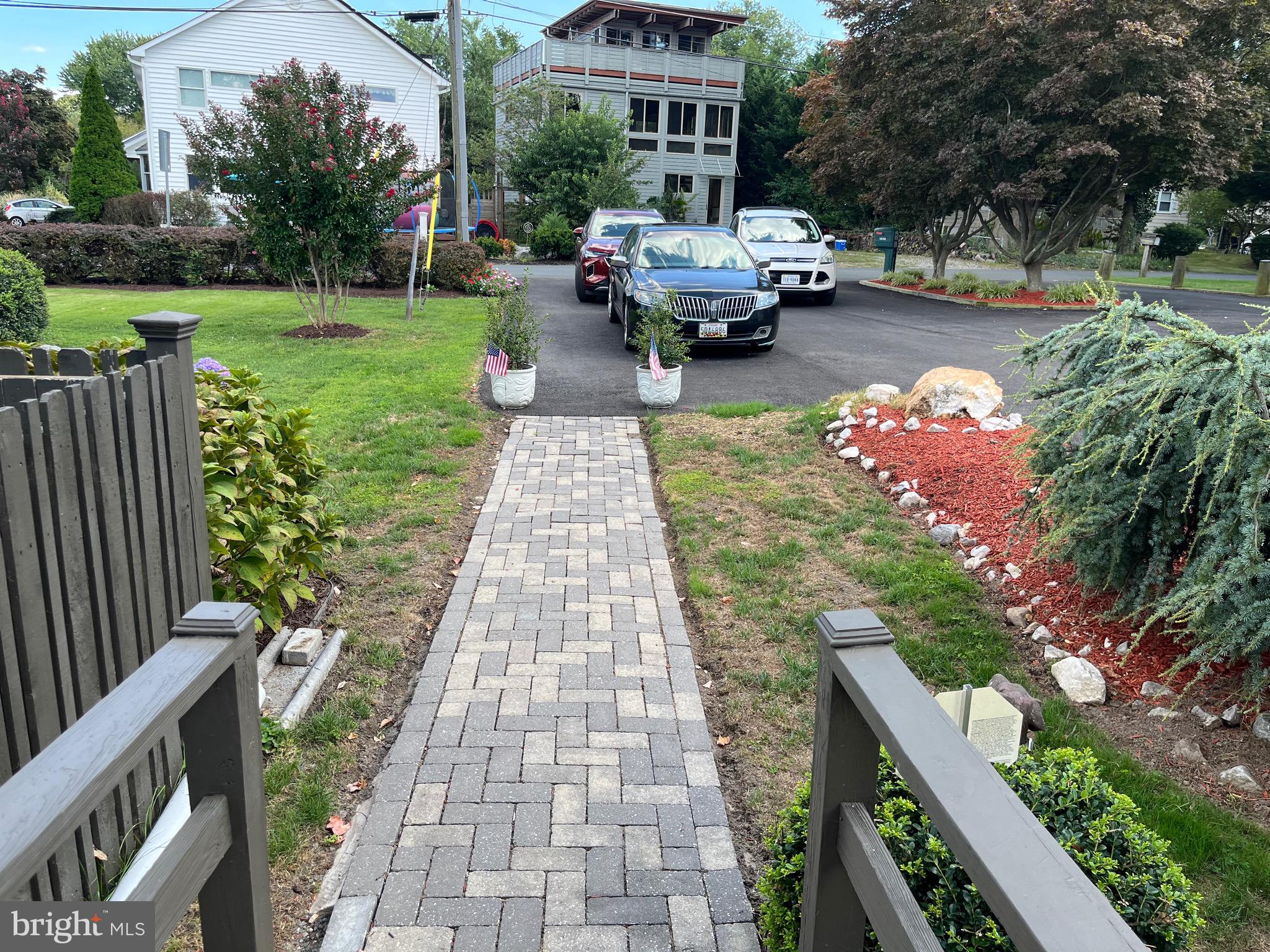 CLOVERLEA - Residential