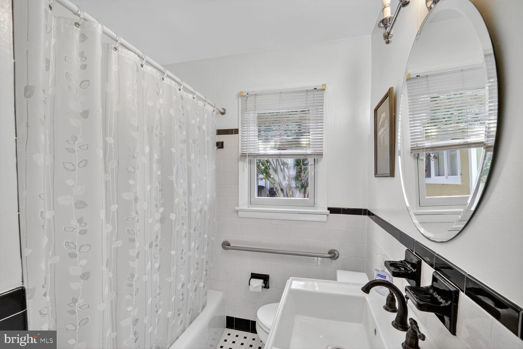 CLOVERLEA - Residential