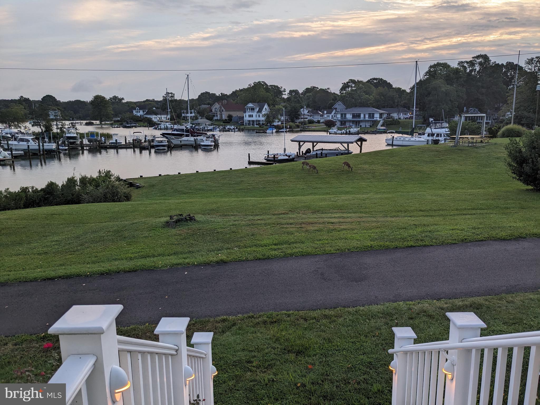 CLOVERLEA - Residential