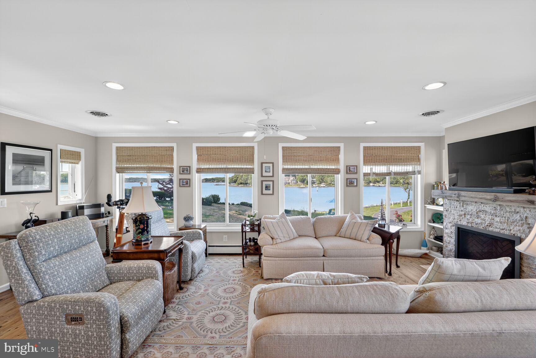 CLOVERLEA - Residential