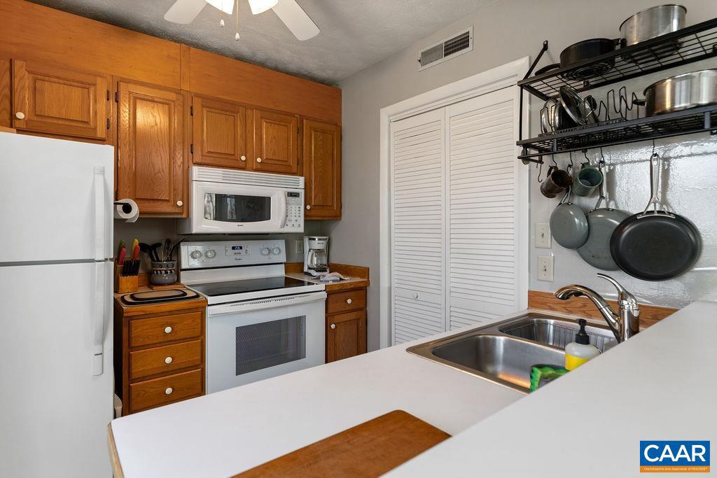 WINTERGREEN RESORT - Residential