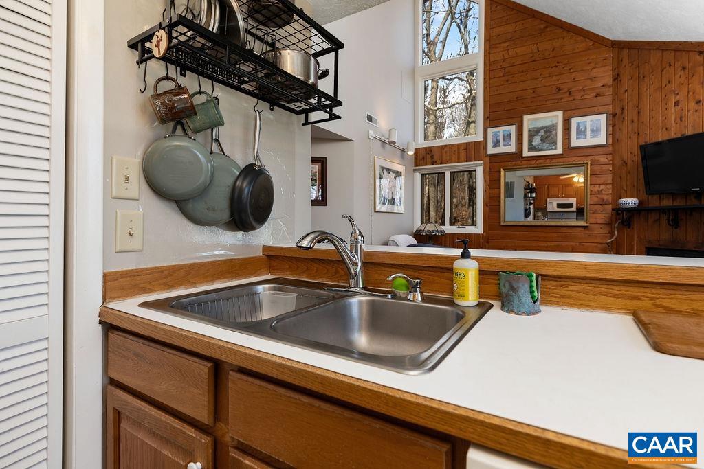 WINTERGREEN RESORT - Residential