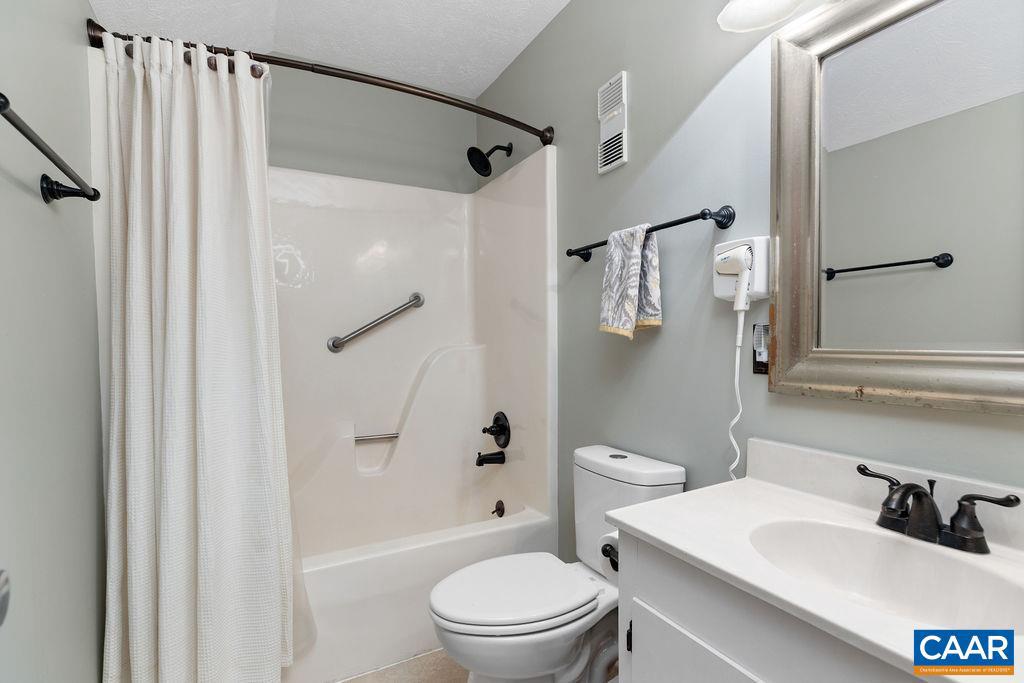 WINTERGREEN RESORT - Residential