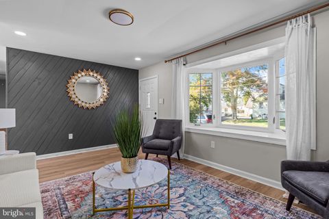 819 CENTRAL AVENUE CROYDON PA 19021