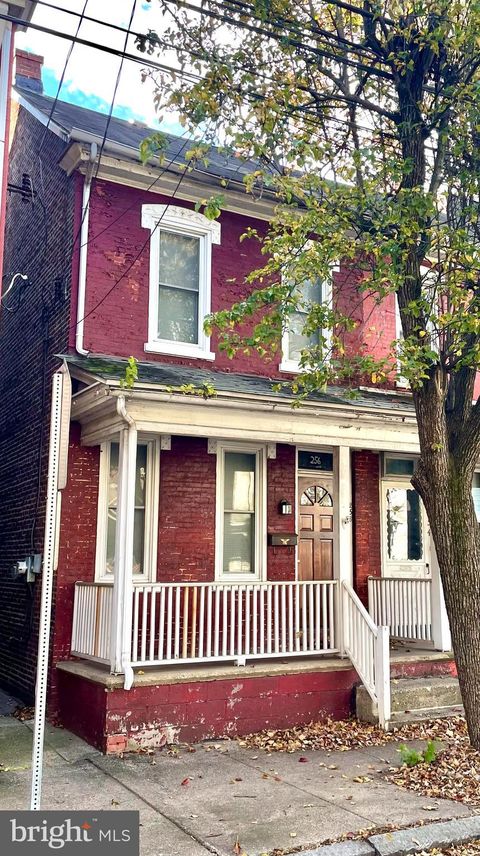 256 BEECH STREET POTTSTOWN PA 19464