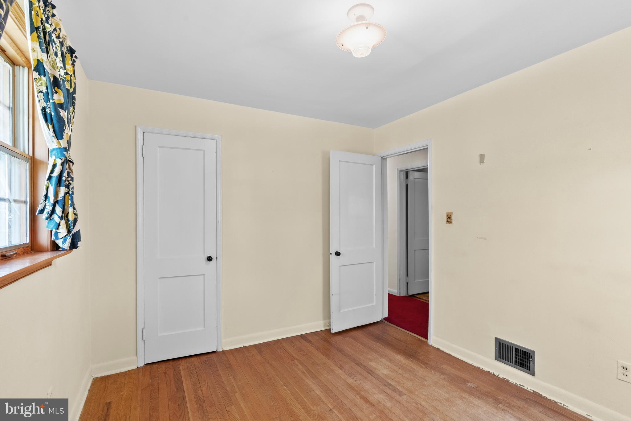 BROYHILL CREST - Residential