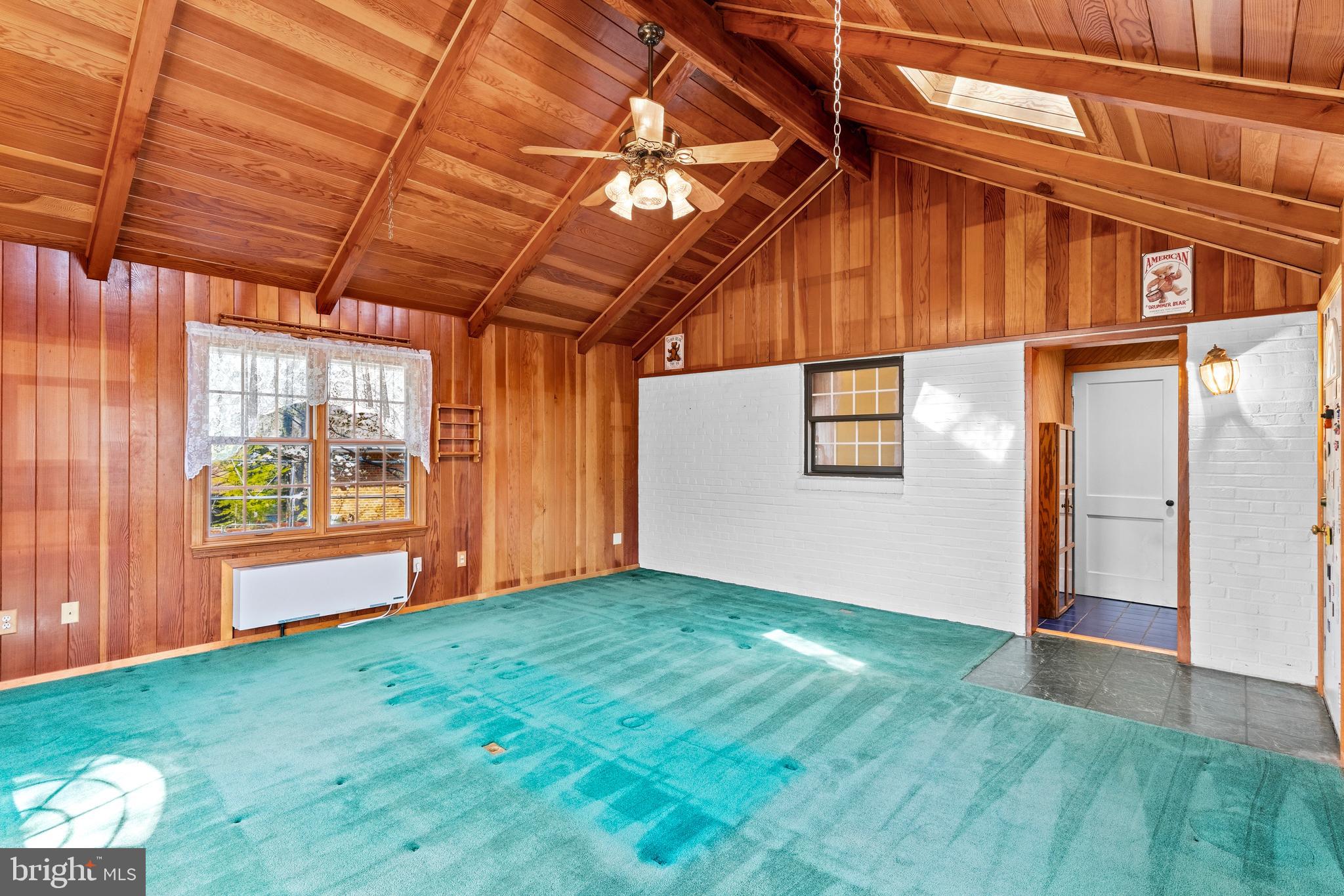 BROYHILL CREST - Residential