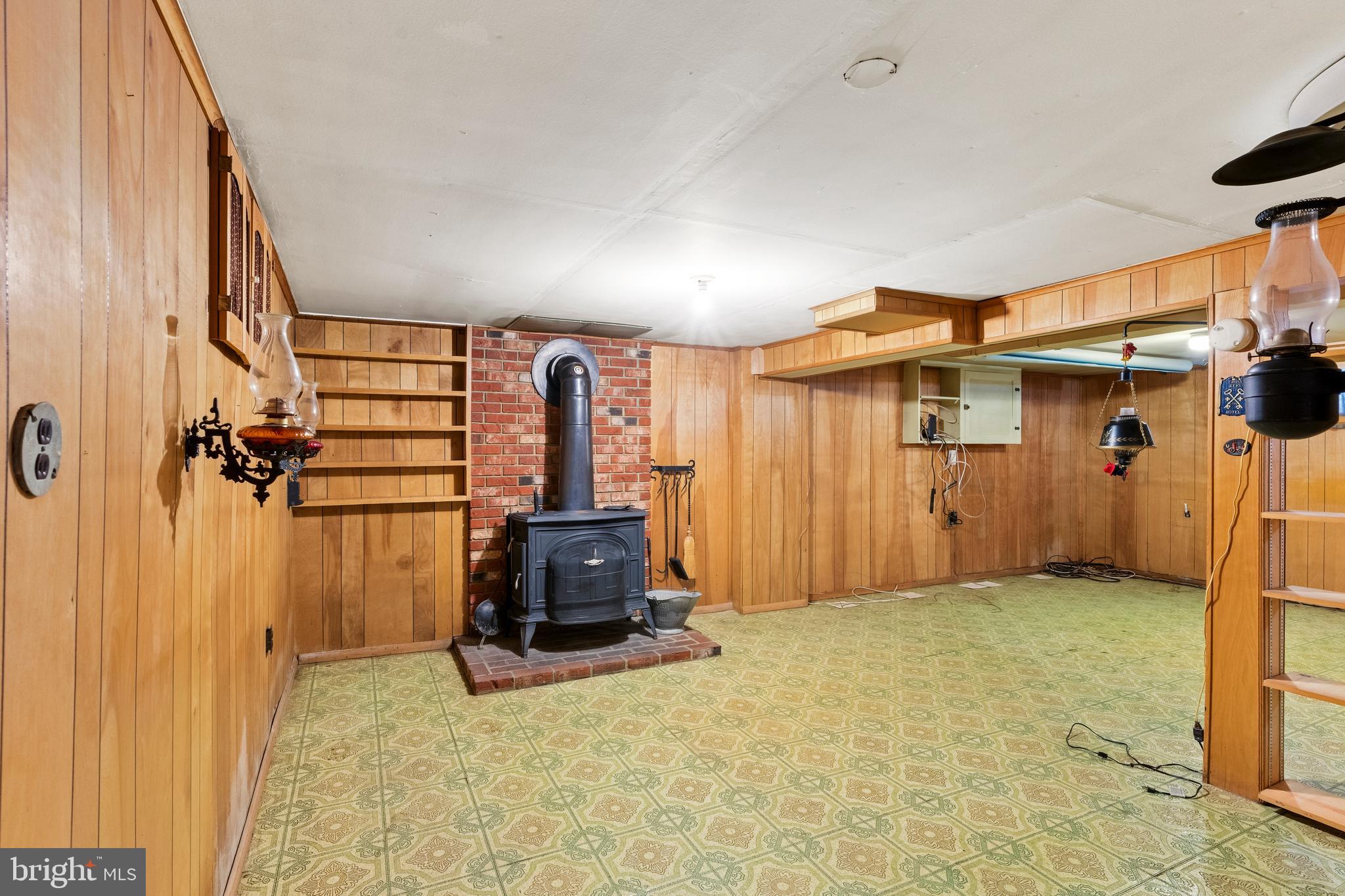 BROYHILL CREST - Residential