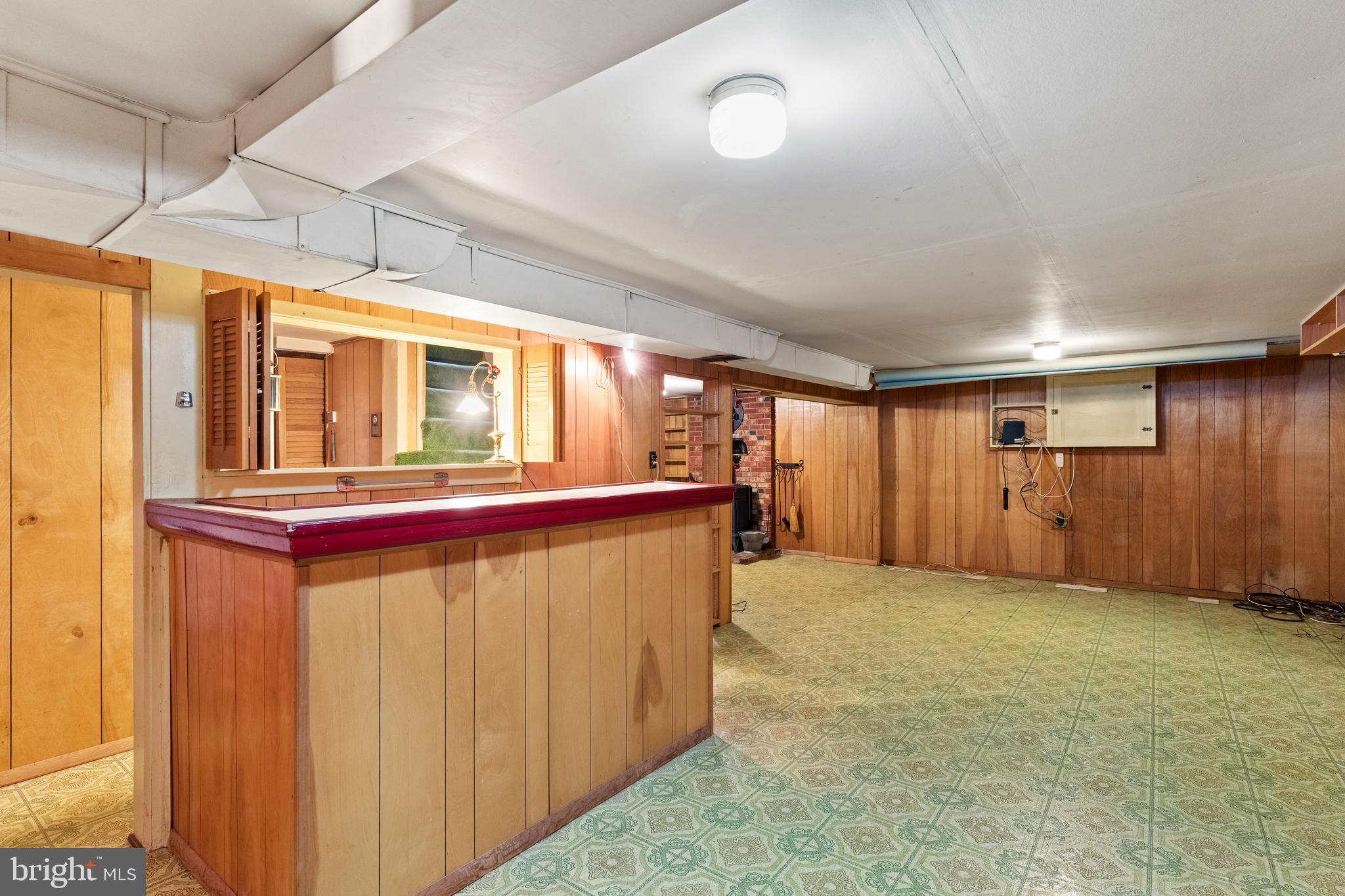 BROYHILL CREST - Residential