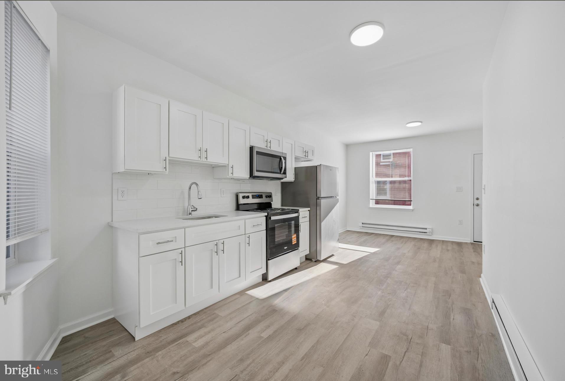 2964 N TAYLOR STREET