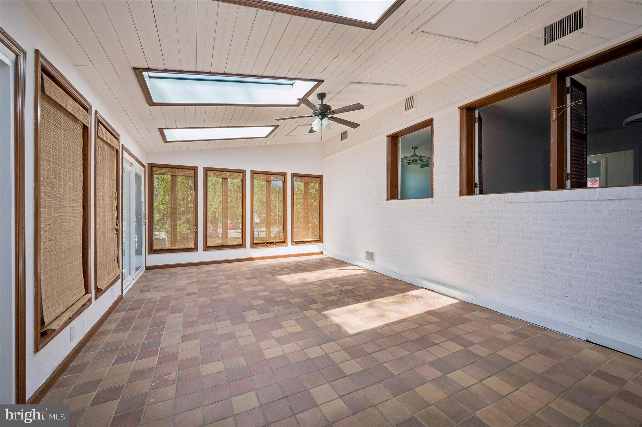 ROLLING GREEN - Residential