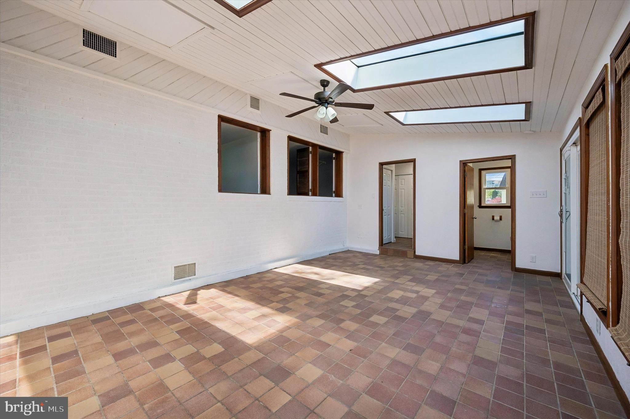 ROLLING GREEN - Residential