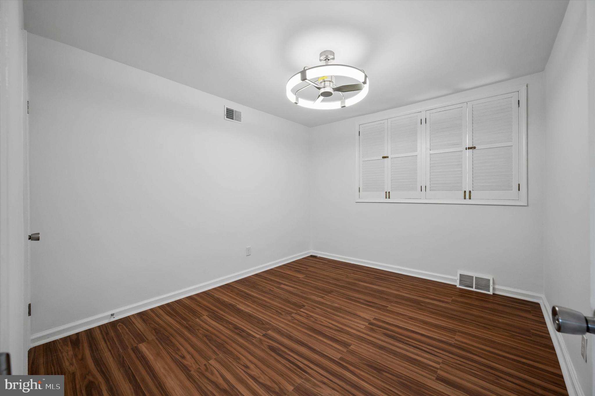 ROLLING GREEN - Residential