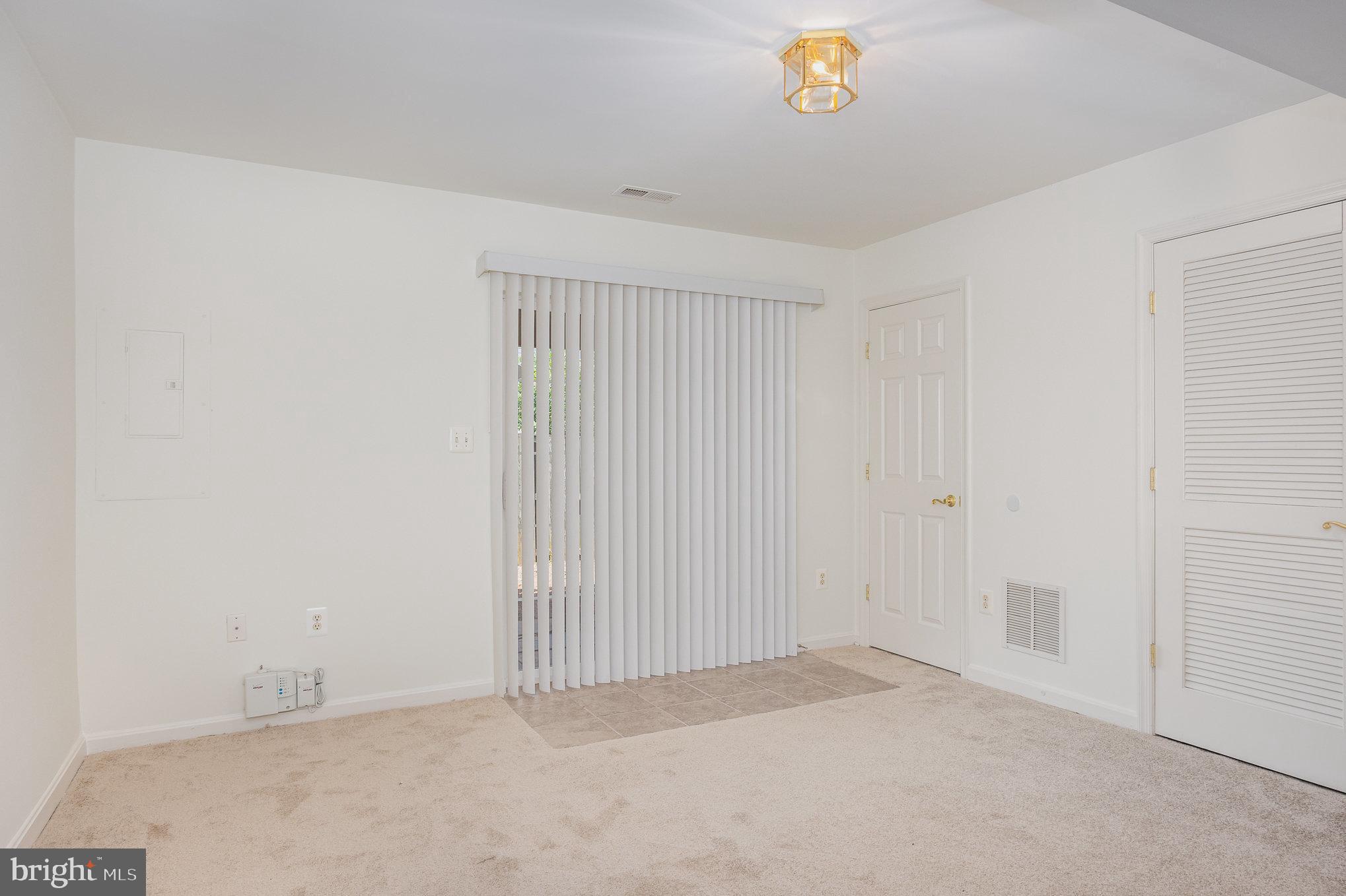 CAMPBELLS TRACE - Residential Lease