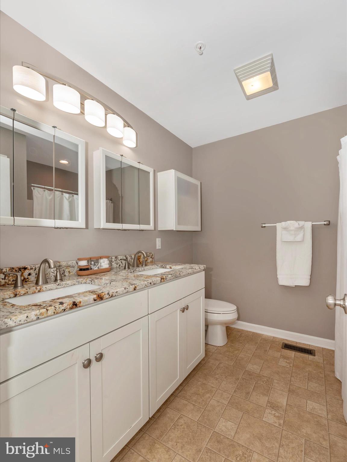 ELK RIDGE - Residential