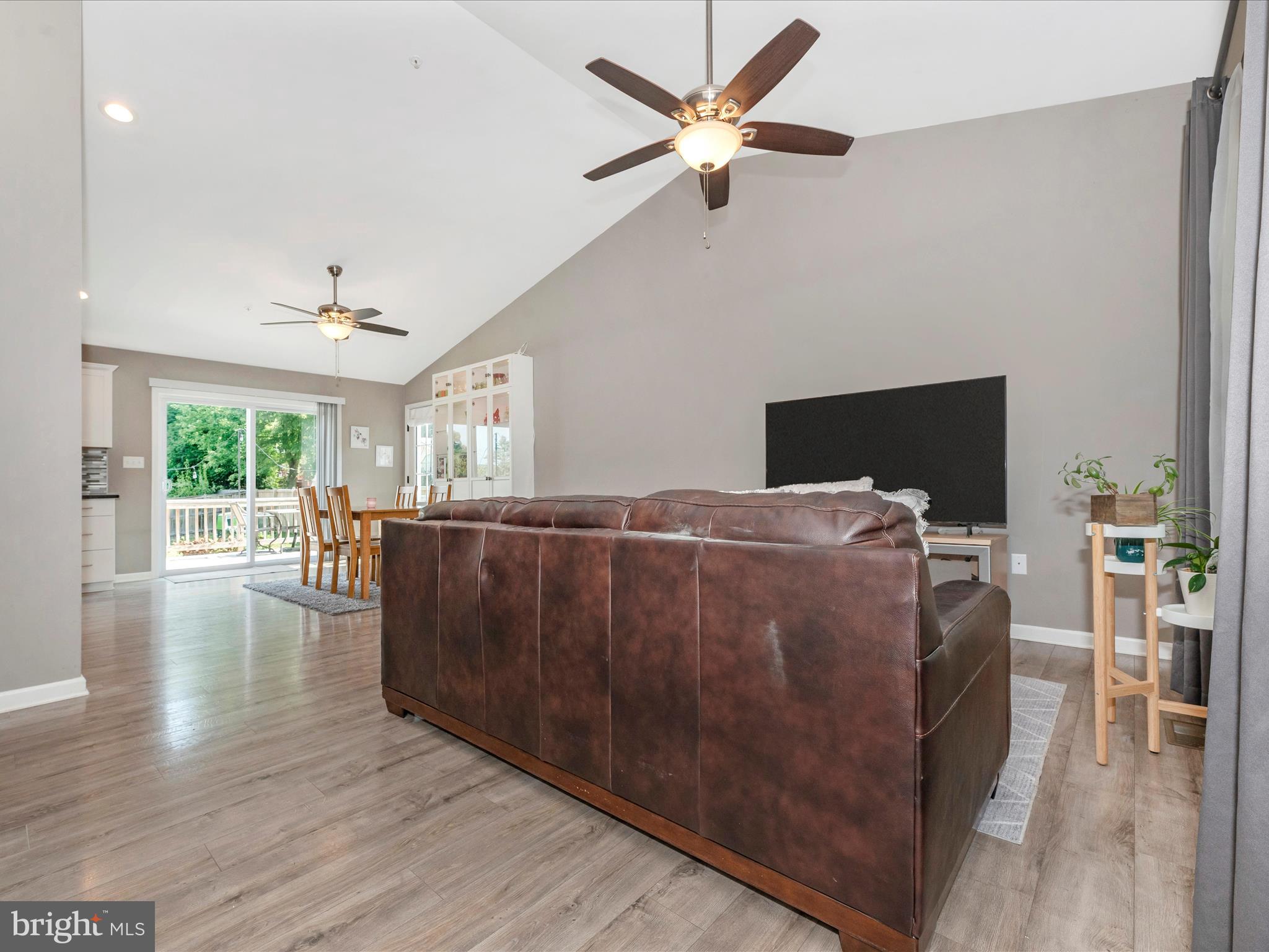 ELK RIDGE - Residential