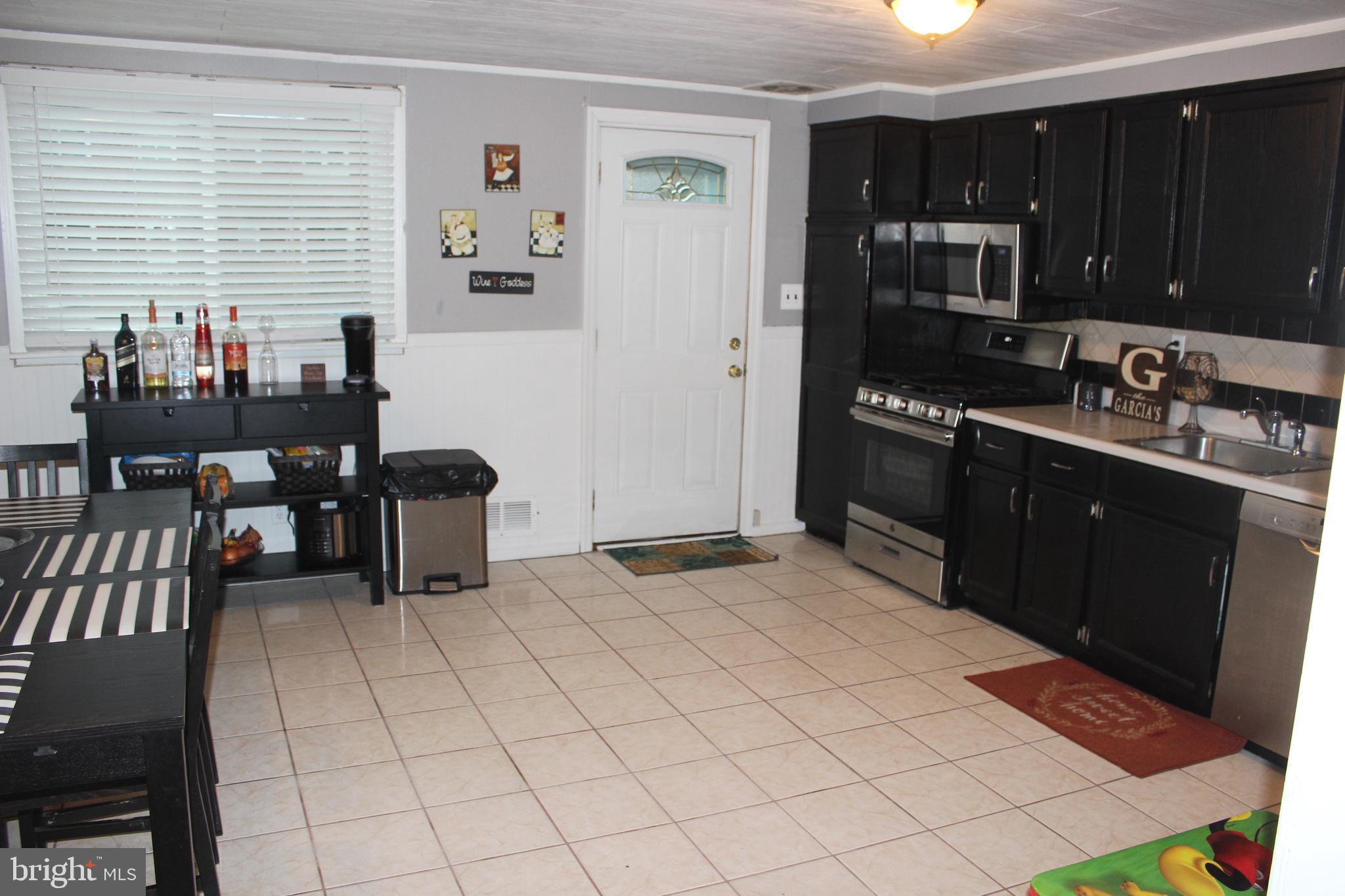 EASTFIELD - Residential Lease