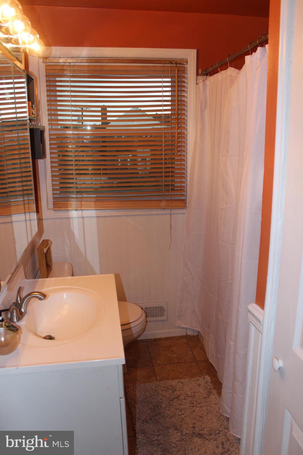 EASTFIELD - Residential Lease