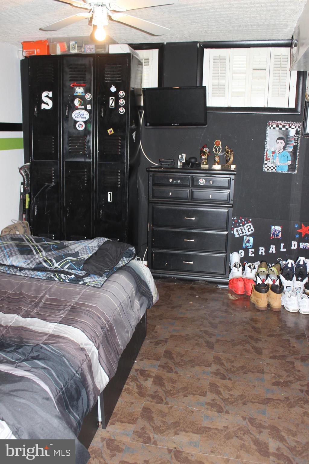 EASTFIELD - Residential Lease