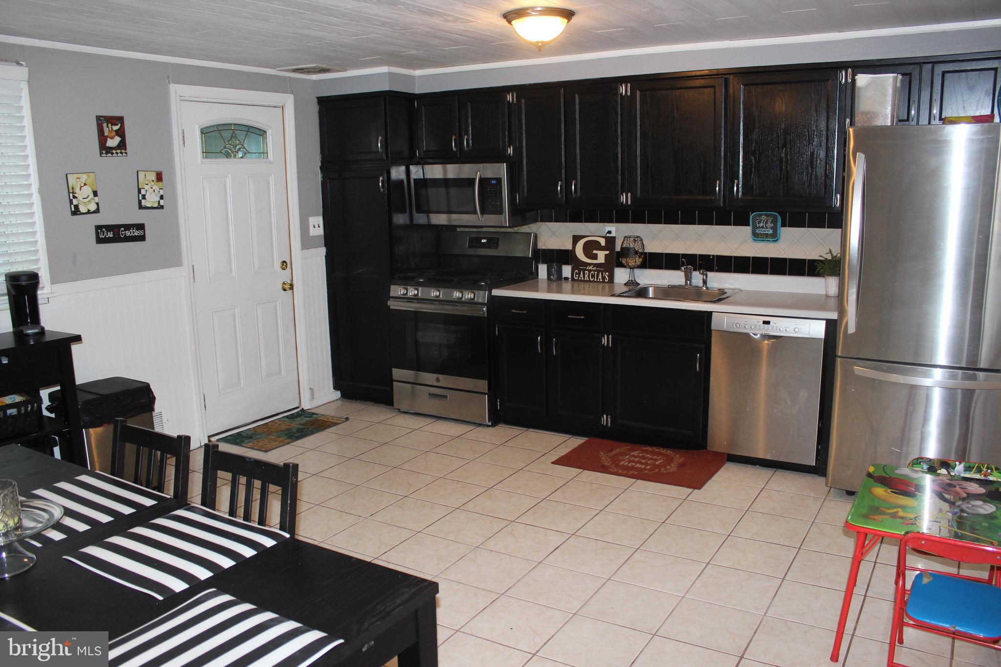 EASTFIELD - Residential Lease