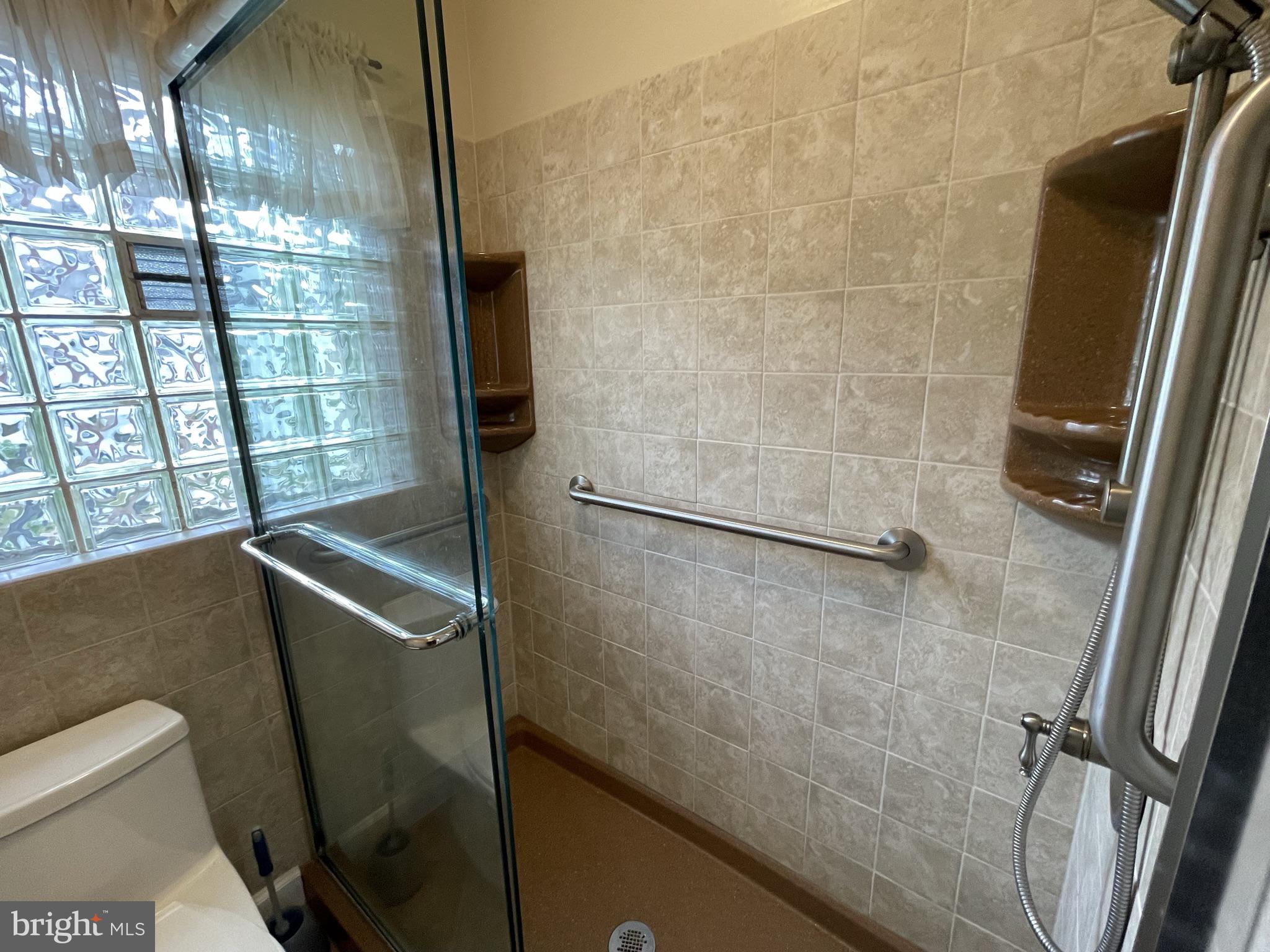 MAPLESIDE - Residential