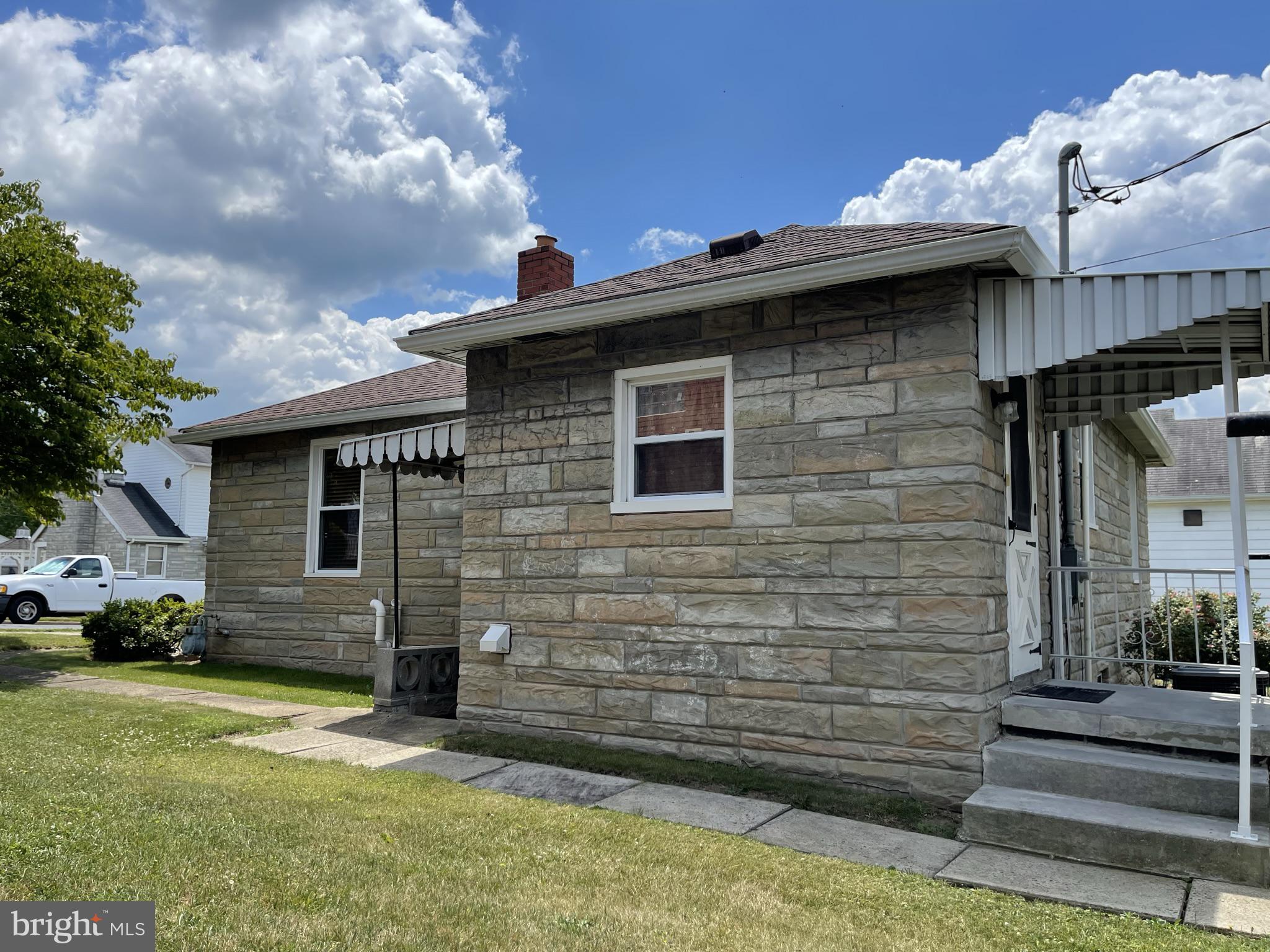 MAPLESIDE - Residential