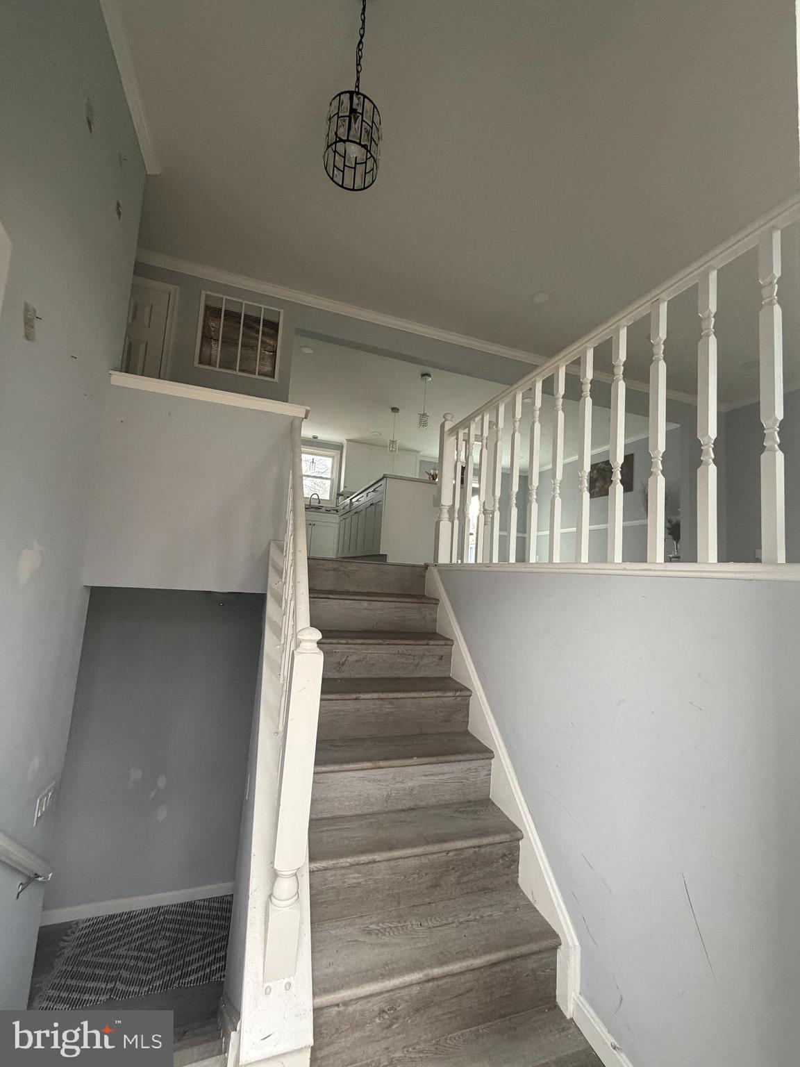 WHITE OAK MANOR - Residential