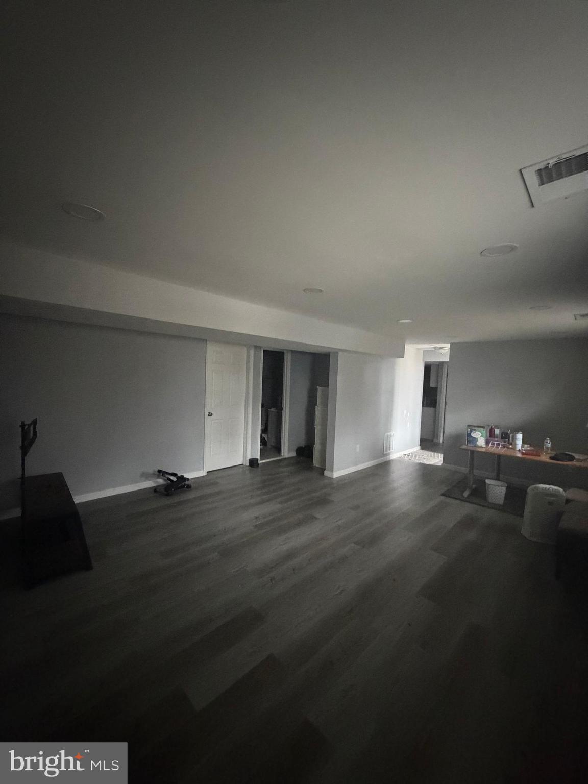 WHITE OAK MANOR - Residential