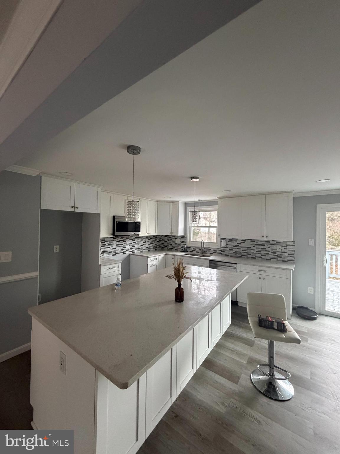 WHITE OAK MANOR - Residential