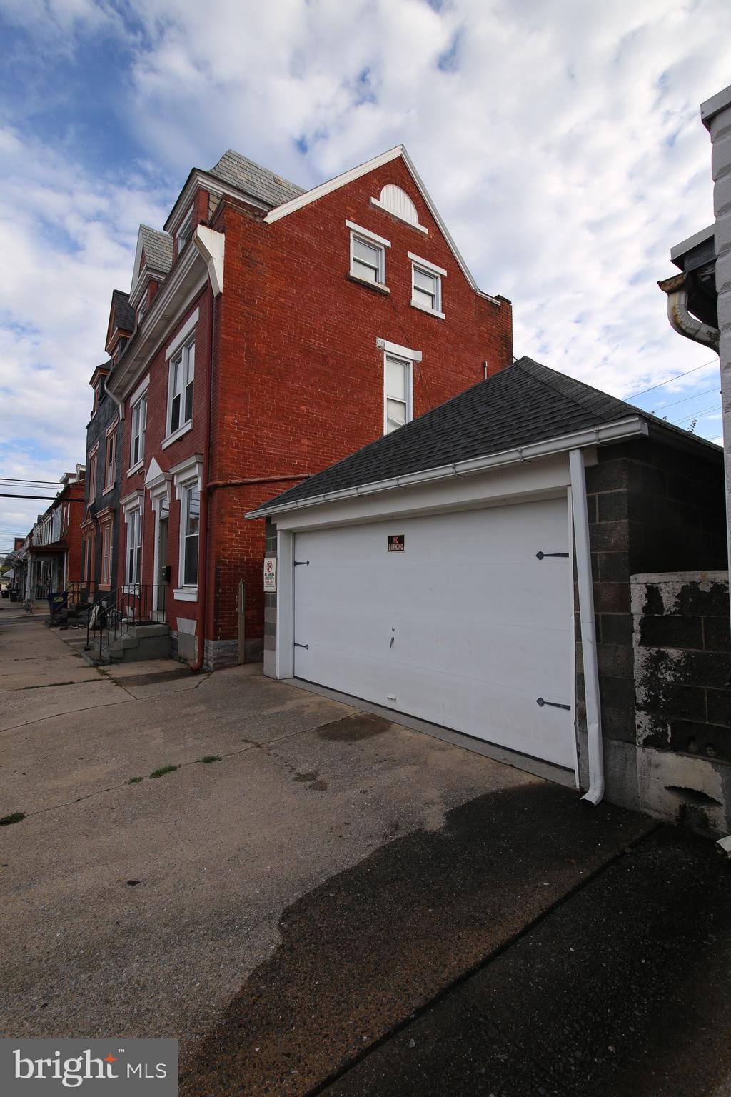 Photo of 12 N 5th St, LEBANON, PA 17046 (MLS # PALN2023062)