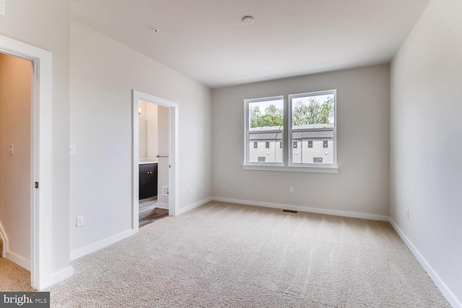 WOODMORE - Residential